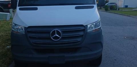 Mercedes-Benz Sprinter Crew 2021