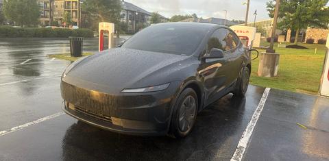 Tesla Model Y 2026