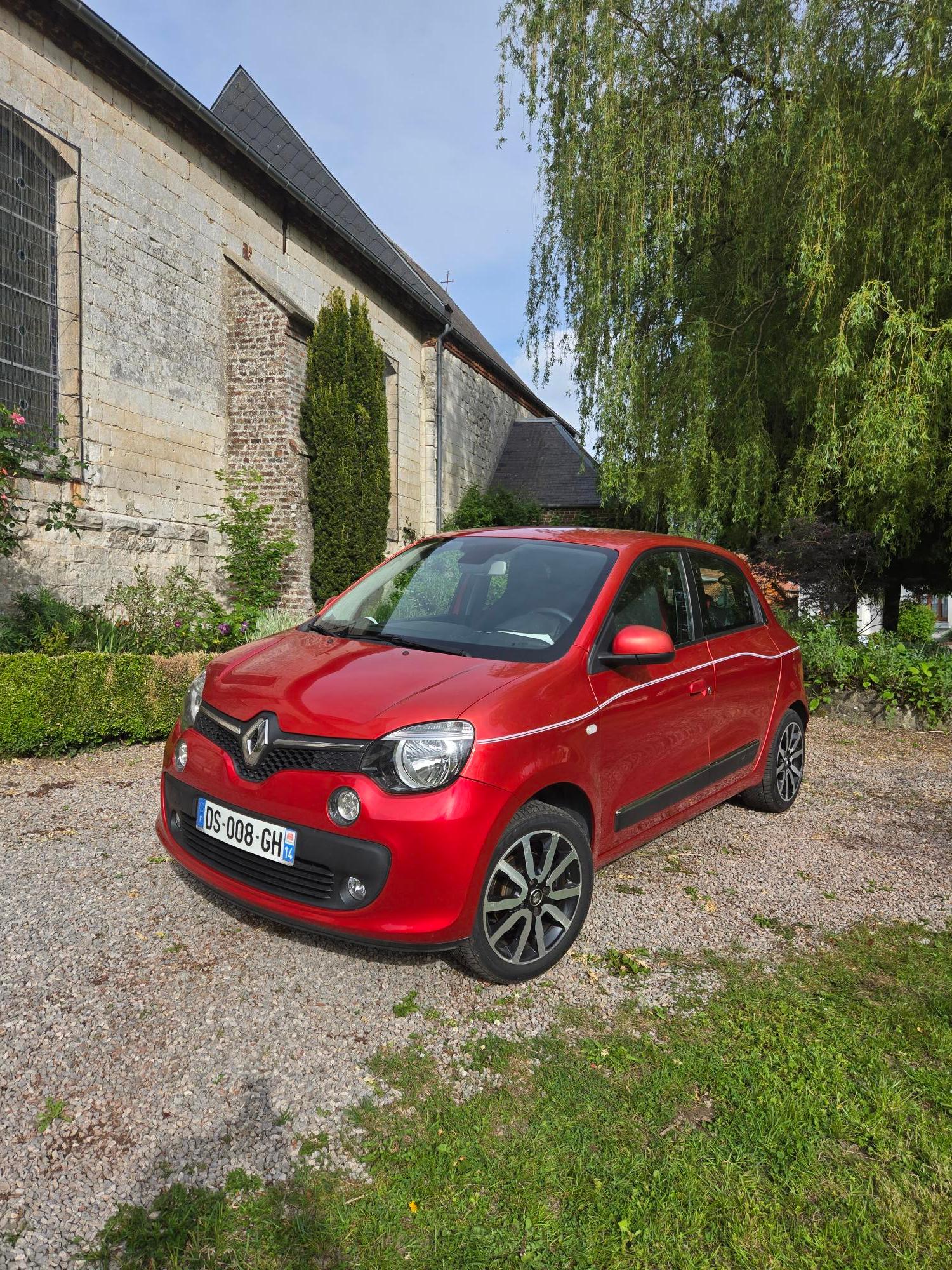 Renault TWINGO III 2015 à Arras