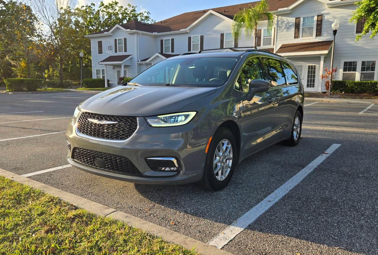 Chrysler Pacifica 2022 in 
