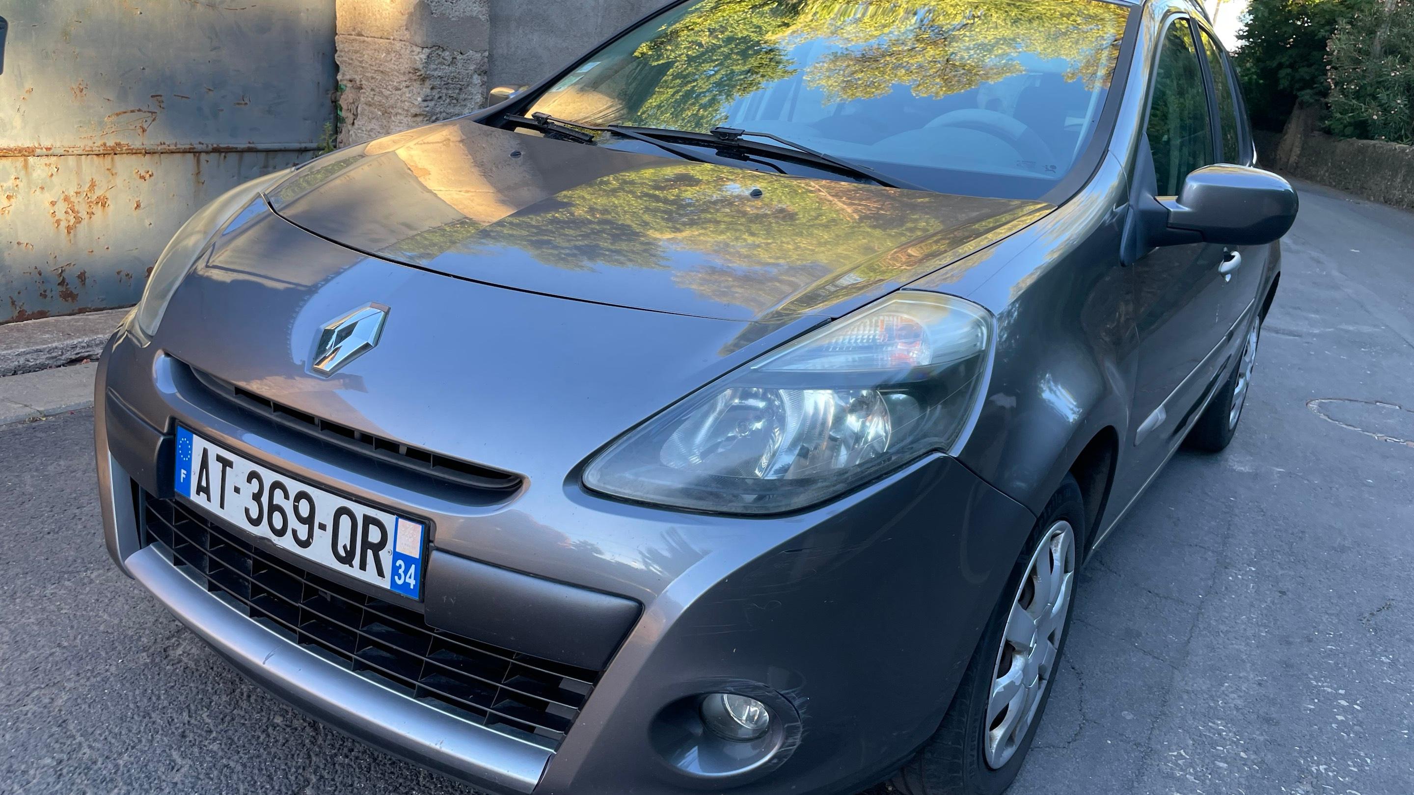 Renault CLIO III 2010 à Béziers