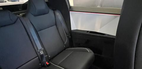 Tesla Cybertruck 2025