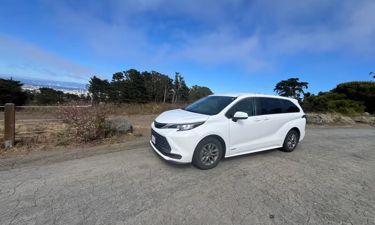 Toyota Sienna 2021 in Daly City, CA