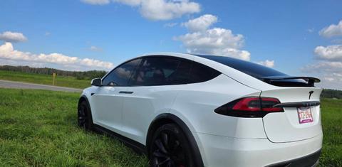 Tesla Model X 2020