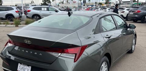 Hyundai Elantra 2025