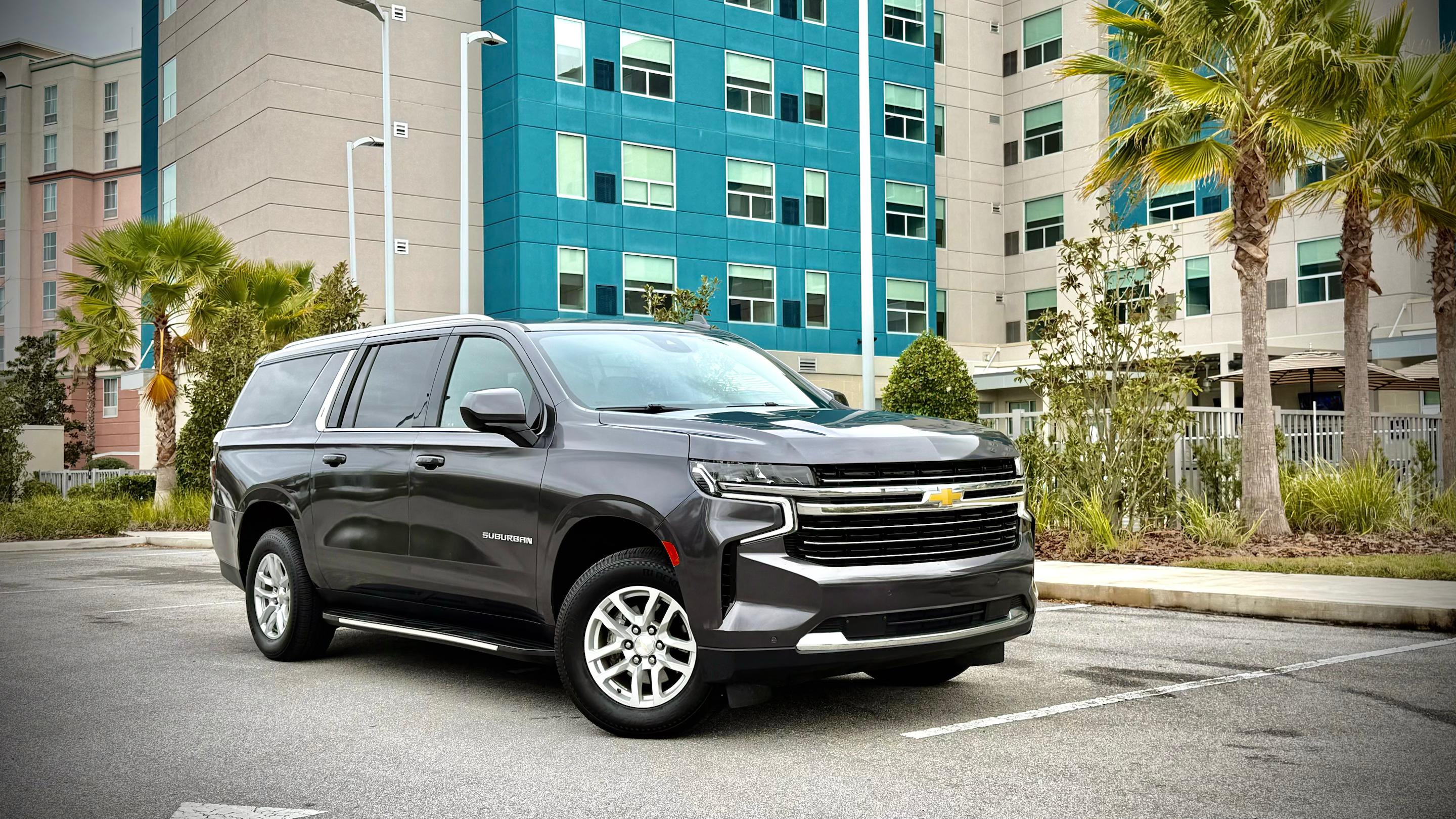 Chevrolet Suburban 2023 in 