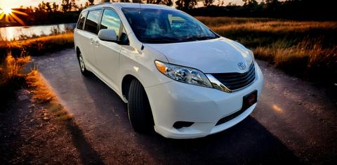 Toyota Sienna 2013