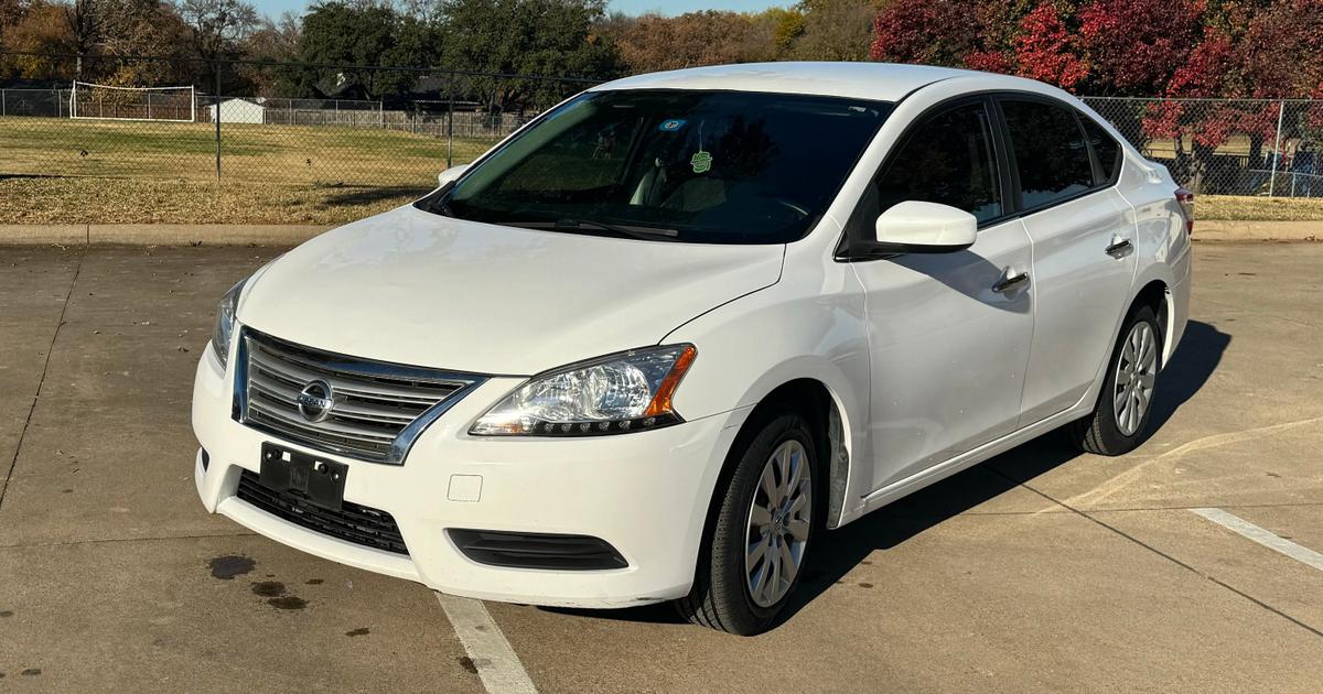 Nissan Sentra 2015 rental in Baton Rouge, LA by Arthur L. Turo