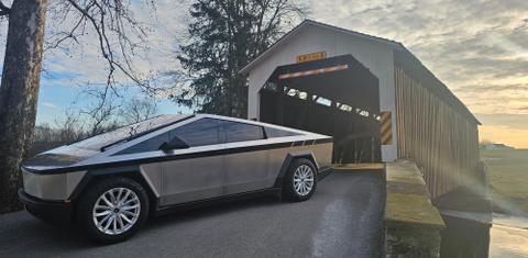 Tesla Cybertruck 2024