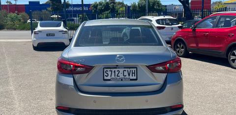 Mazda MAZDA2 2023