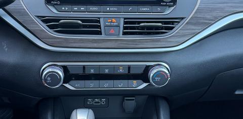Nissan Altima 2025