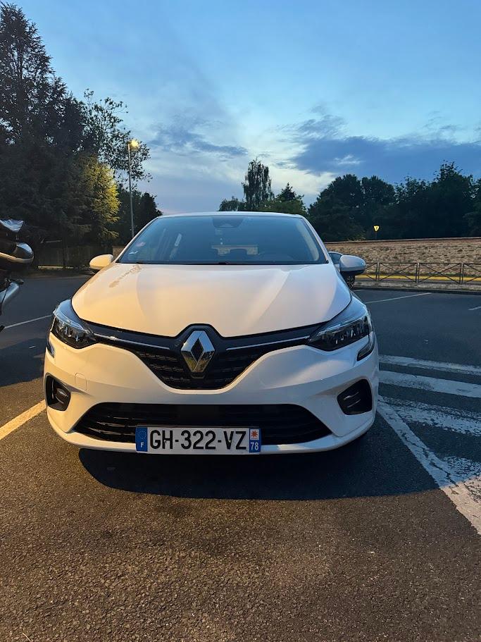 Renault CLIO V SOCIETE 2022 in Roissy-en-france