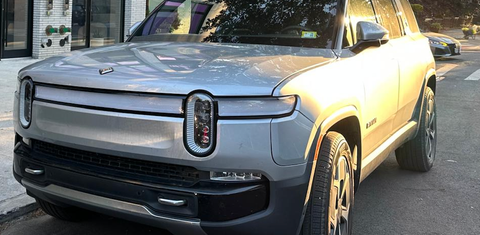 Rivian R1S 2023