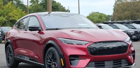 Ford Mustang Mach-E 2025