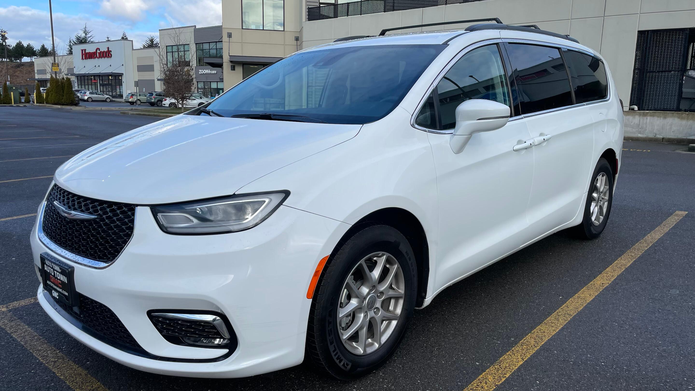 Chrysler Pacifica 2022 in 