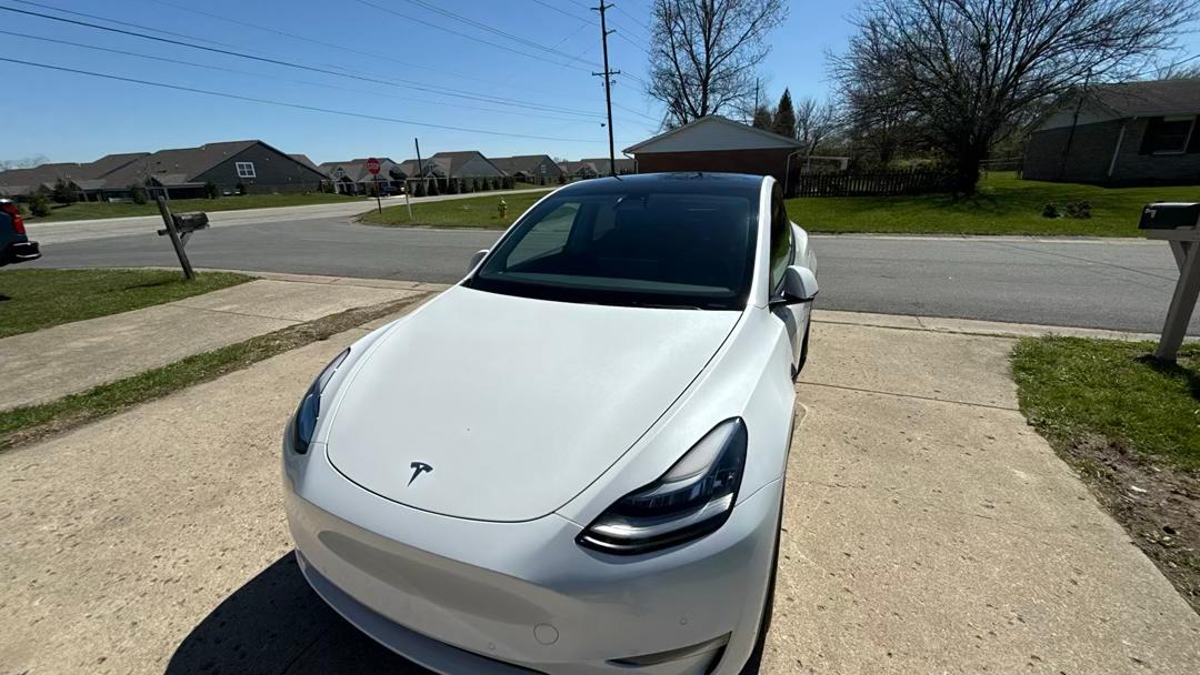 Tesla Model Y 2021 in Liberty Township, OH