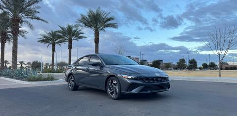Hyundai Elantra 2025
