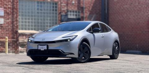 Toyota Prius 2025