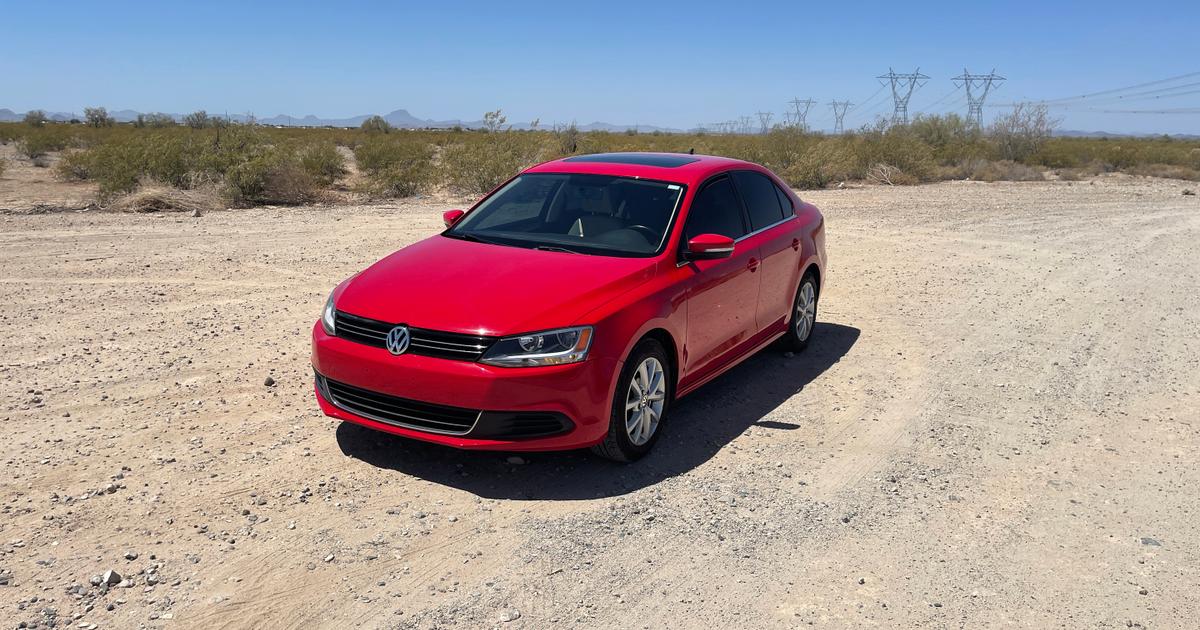 Volkswagen Jetta 2014 rental in Goodyear, AZ by Robert W. Turo