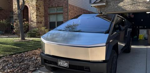 Tesla Cybertruck 2026