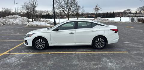 Nissan Altima 2025