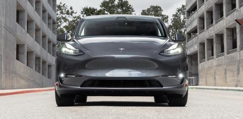Tesla Model Y 2025