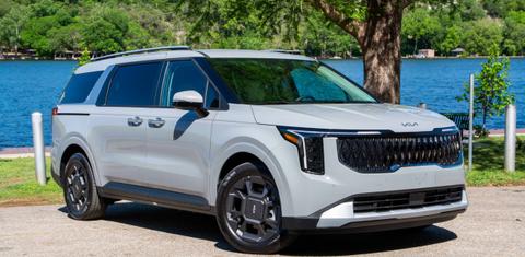 Kia Carnival Hybrid 2026