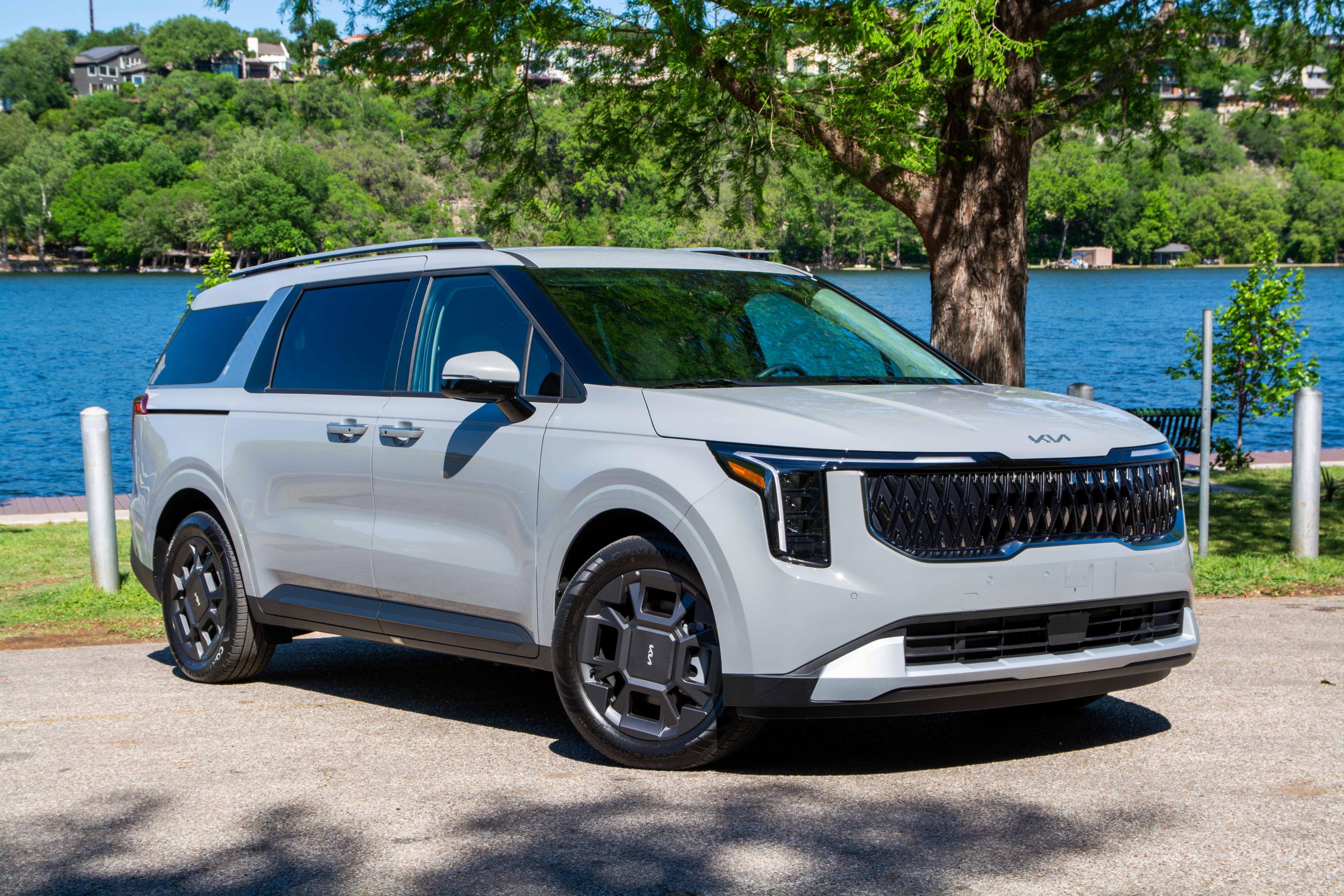 Kia Carnival Hybrid 2026 in Austin, TX