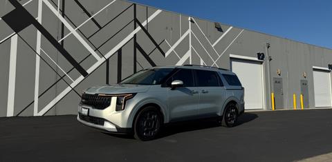 Kia Carnival Hybrid 2025