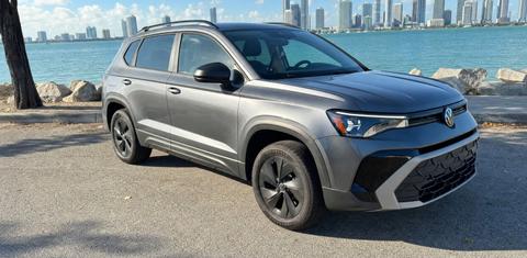 Volkswagen Taos 2025