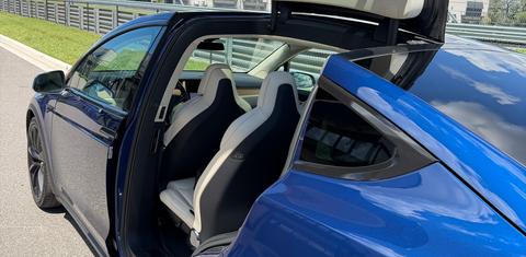 Tesla Model X 2019