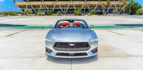 Ford Mustang 2024