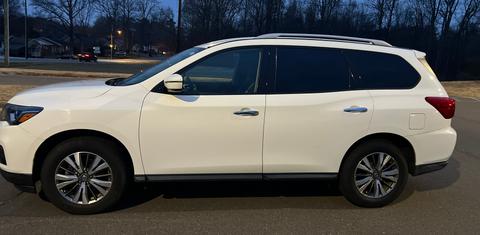 Nissan Pathfinder 2019