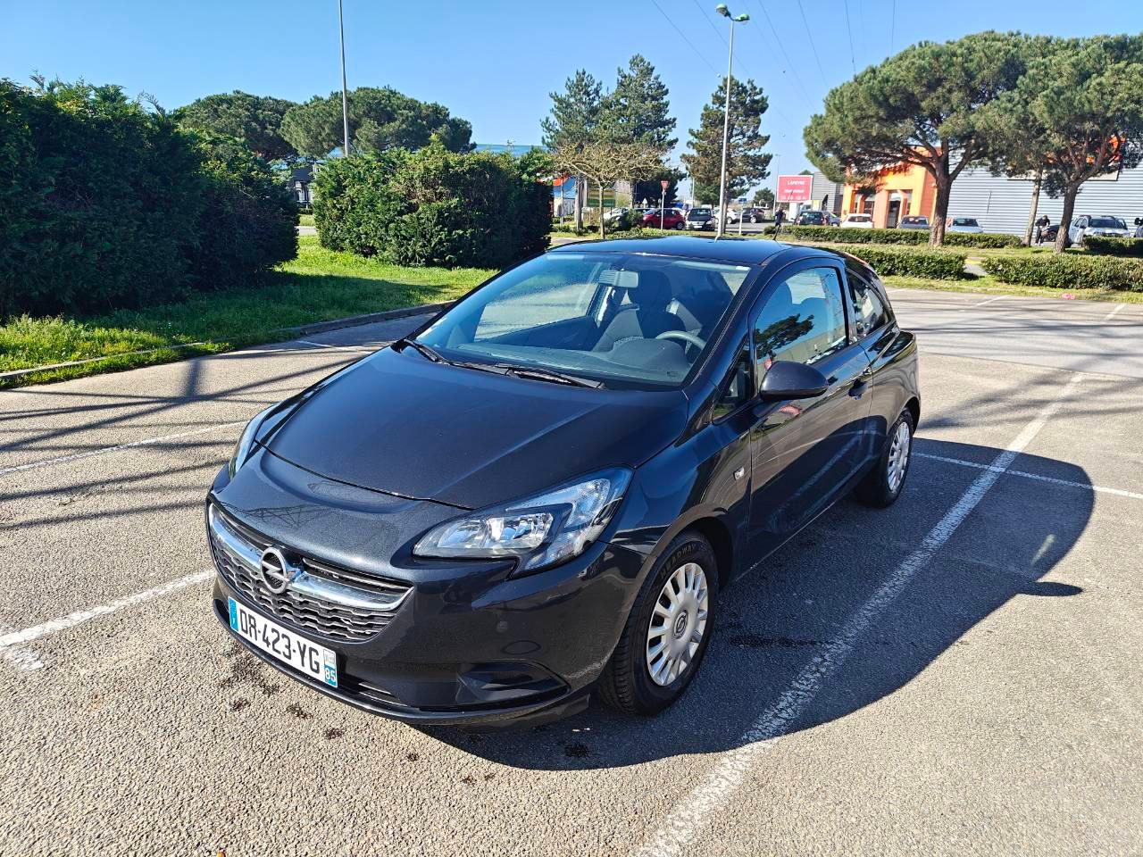 Opel CORSA 2015 à Pornichet