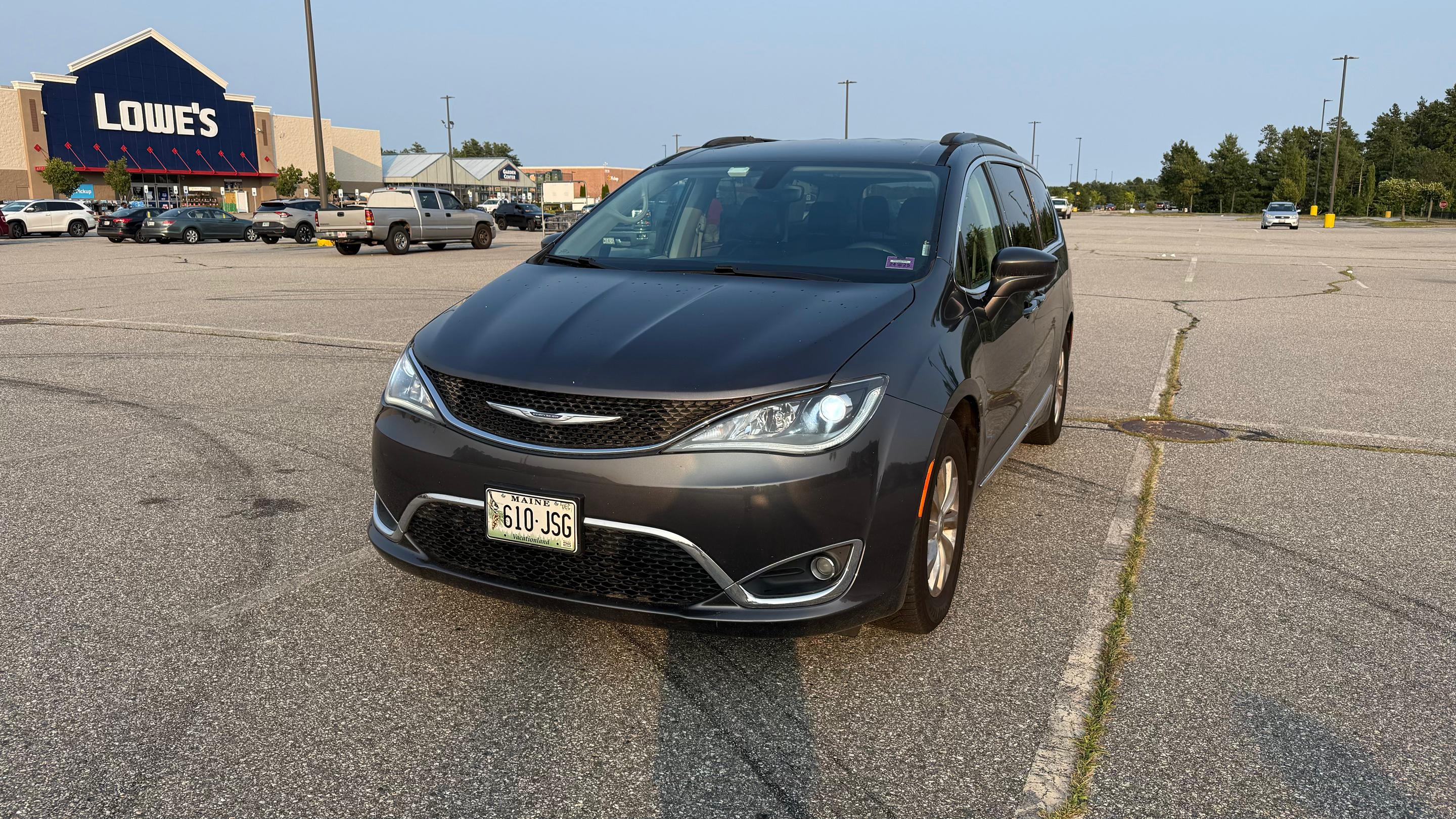 Chrysler Pacifica 2017 in Sanford, ME