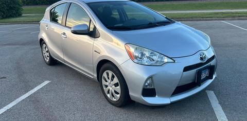 Toyota Prius c 2012