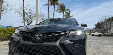Toyota Camry 2021