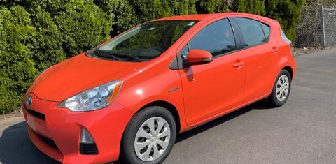 Toyota Prius c 2014