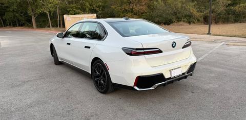 BMW i7 2024