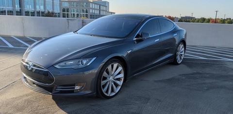 Tesla Model S 2015