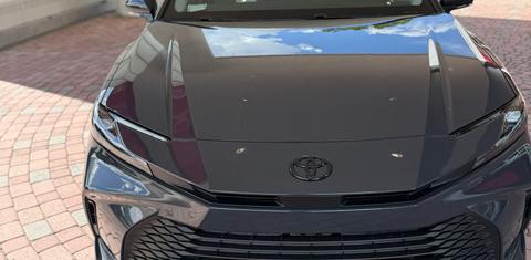 Toyota Camry Hybrid 2025