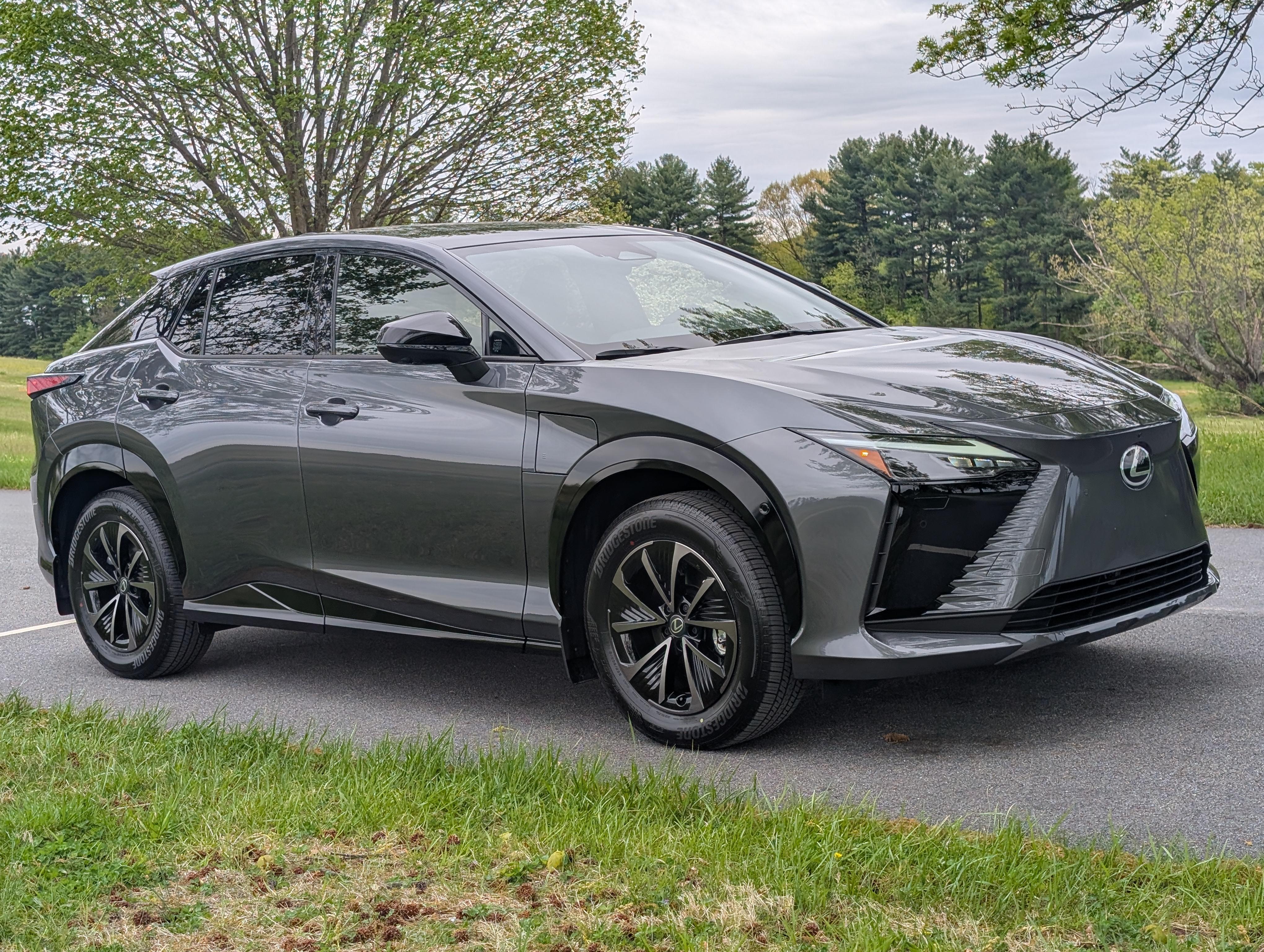 Lexus RZ 2026 in 