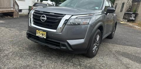 Nissan Pathfinder 2025