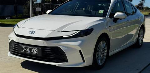 Toyota CAMRY 2025