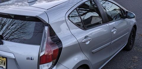 Toyota Prius c 2015