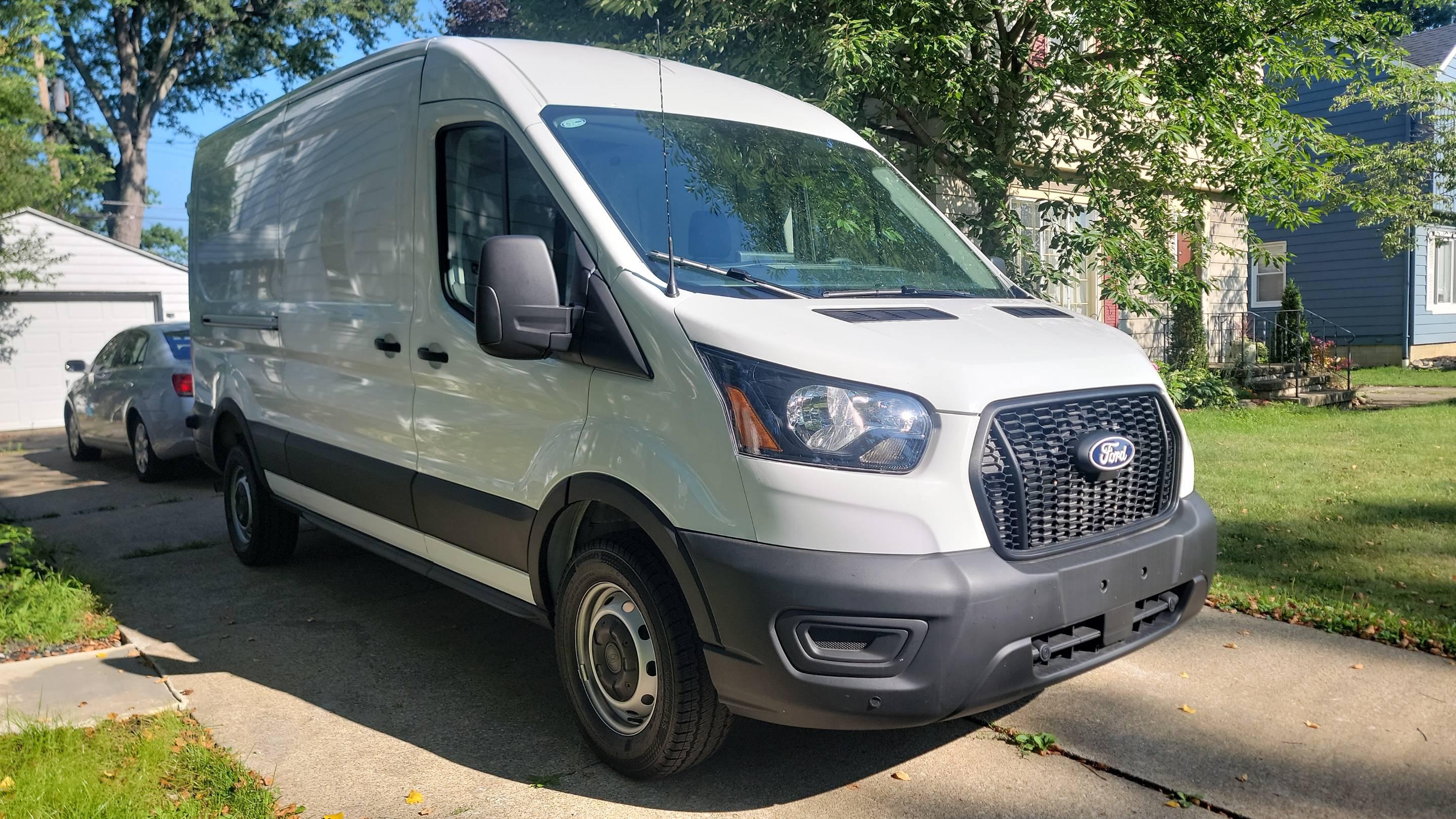 Ford Transit Cargo 2026 in Cuyahoga Falls, OH