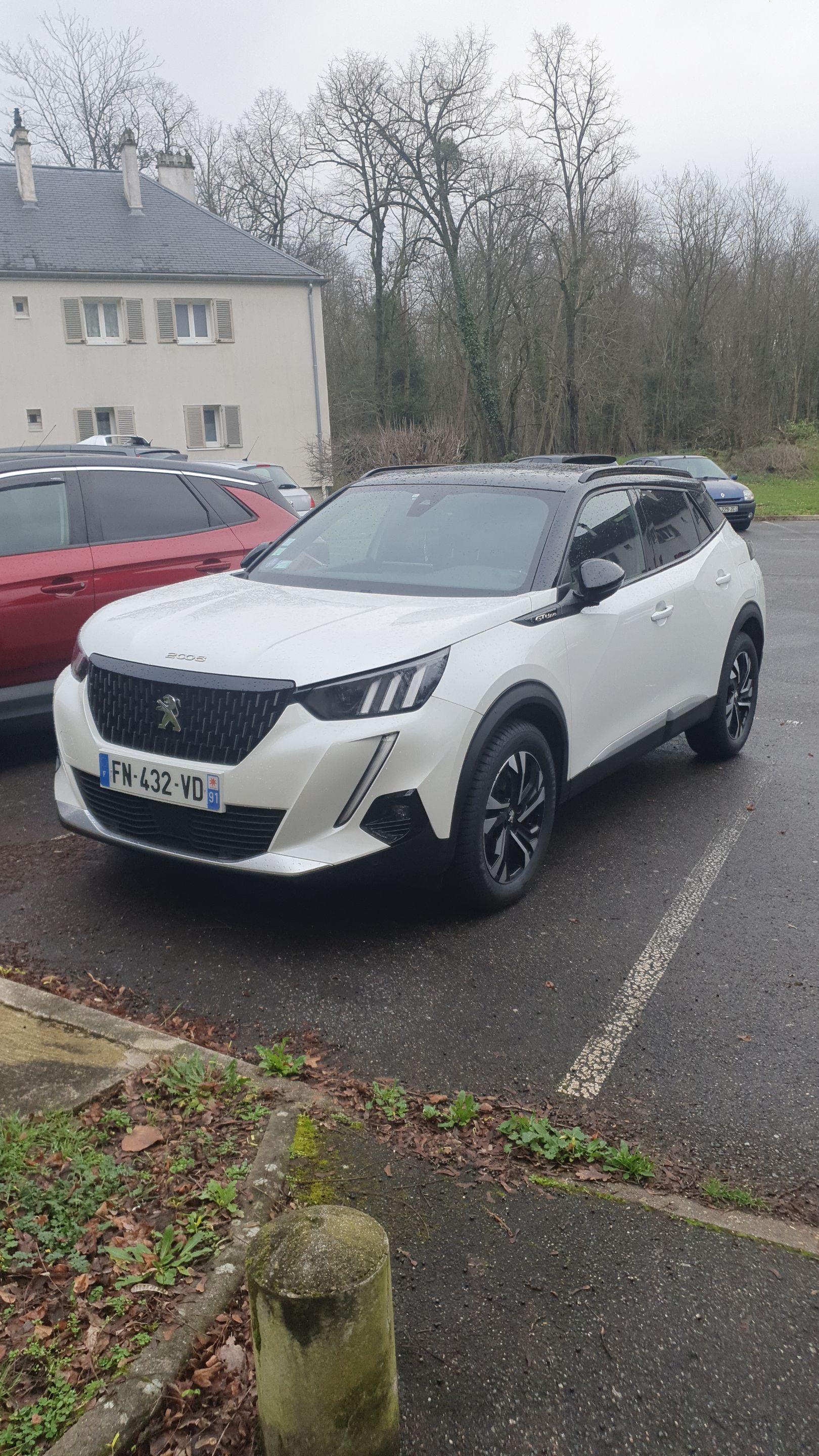 Peugeot 2008 2020 à Draveil