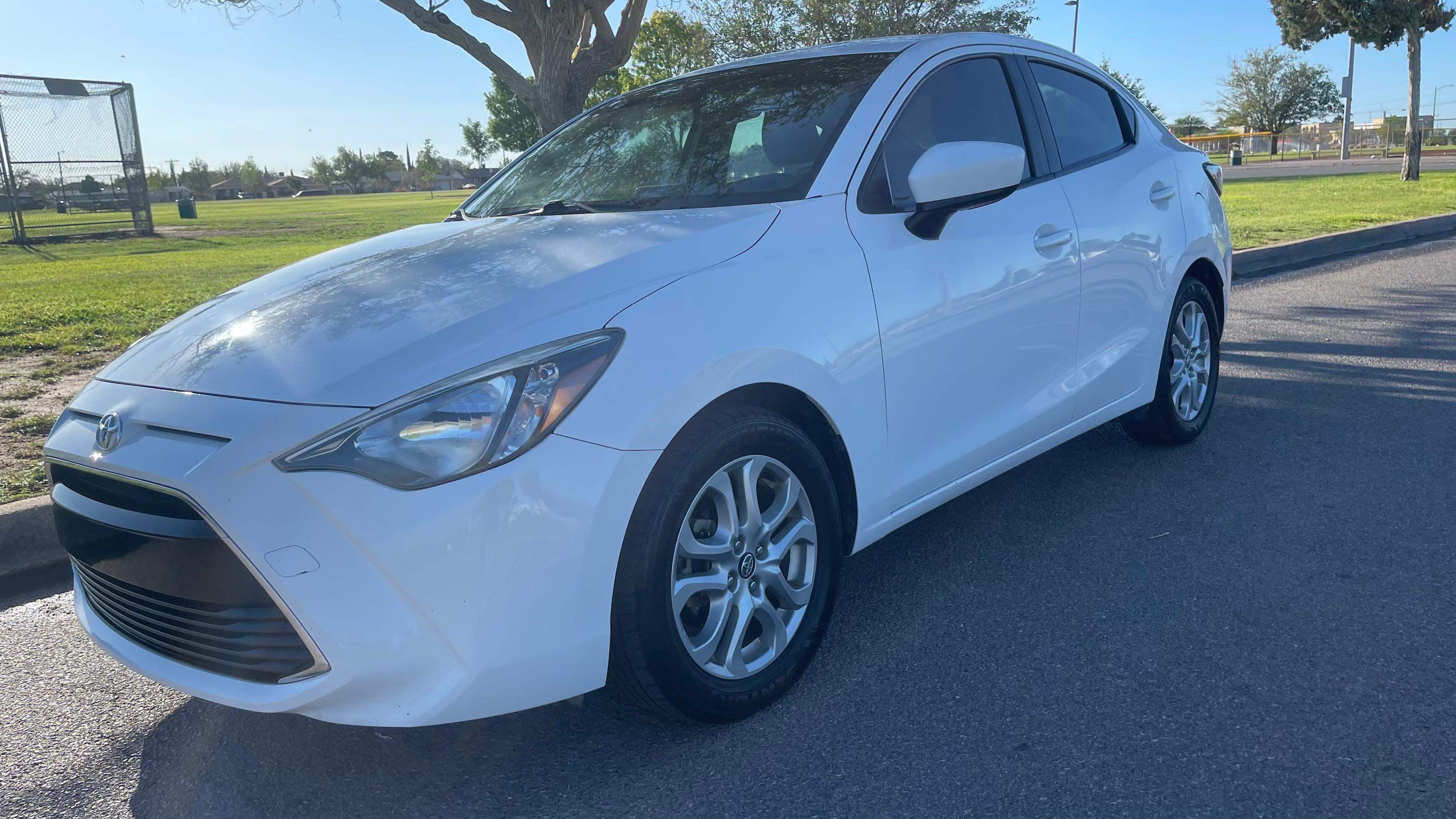 Toyota Yaris iA 2017 — Car rental alternative in El Paso, TX