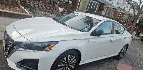 Nissan Altima 2025