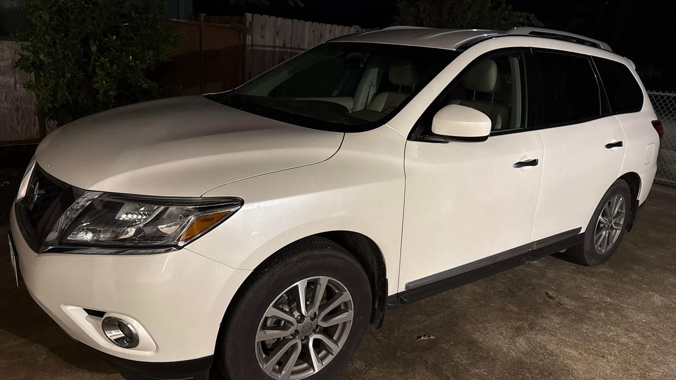 Nissan Pathfinder 2015 in Kailua, HI